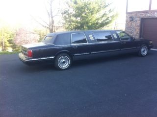 1996 Lincoln Limousine,  Personal Limo Navy Ext And Navy Interior Great Shape photo