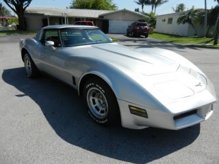 1980 Chevy Corvette T - Top Coupe,  Auto, ,  Orig 350 - V8,  Lo Reserve photo