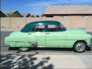 1952 Chevrolet Styleline Deluxe photo