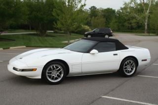 1994 Chevrolet Corvette Base Convertible 2 - Door 5.  7l photo