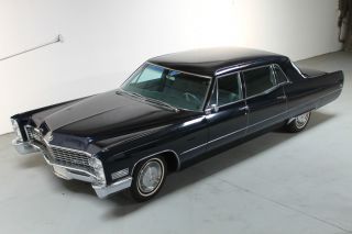 1967 Cadillac Fleetwood Series 75 Absolutely In Admiralty Blue photo