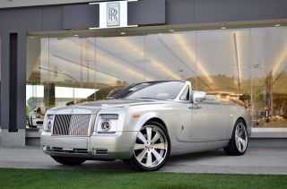2011 Rolls Royce Phantom Drophead Coupe Convertible 2 - Door 6.  7l photo