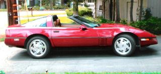 1989 Chevrolet Corvette Base Hatchback 2 - Door 5.  7l photo