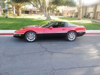 1993 Chevrolet Corvette 40th Anniversary Edition Hatchback 2 - Door 5.  7l photo