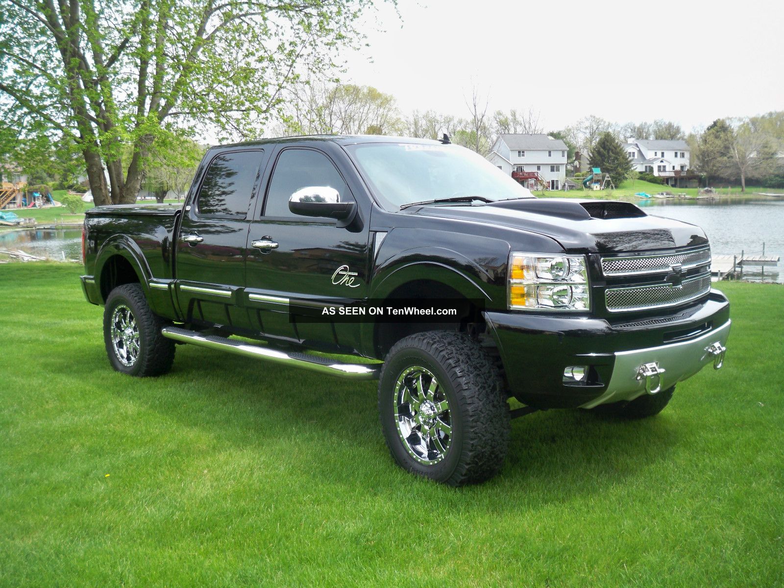 2012 Chevrolet Silverado 1500 Lt Crew Cab Pickup 4 - Door 6.  2l Tuscany Package Silverado 1500 photo