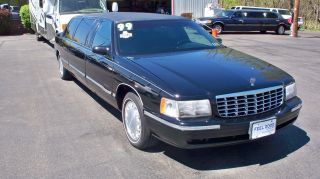 1999 Cadillac Limousine / Funeral Car photo