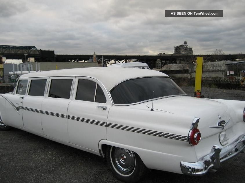 Ford fairlane stretch limousine