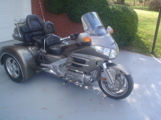 2006 Honda Gold Wing Champion Trike Titanium Loaded photo