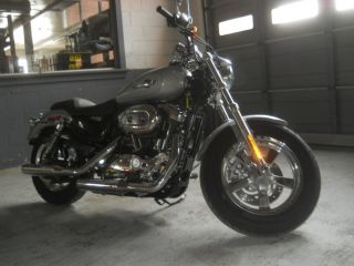 2012 Harley Davidson 1200 Custom photo