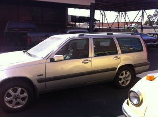 1998 Volvo V70 X / C Awd Wagon 4 - Door 2.  4l / 2.  3 V70r photo