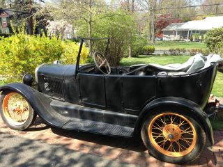 1927 Ford Model T Touring photo