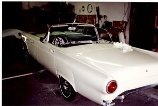 1957 Classic Ford Thunderbird photo