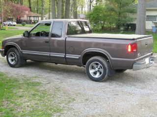 2000 Chevy S - 10 Extra - Cab 2wd photo