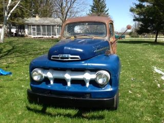 1951 Ford F - 5 photo
