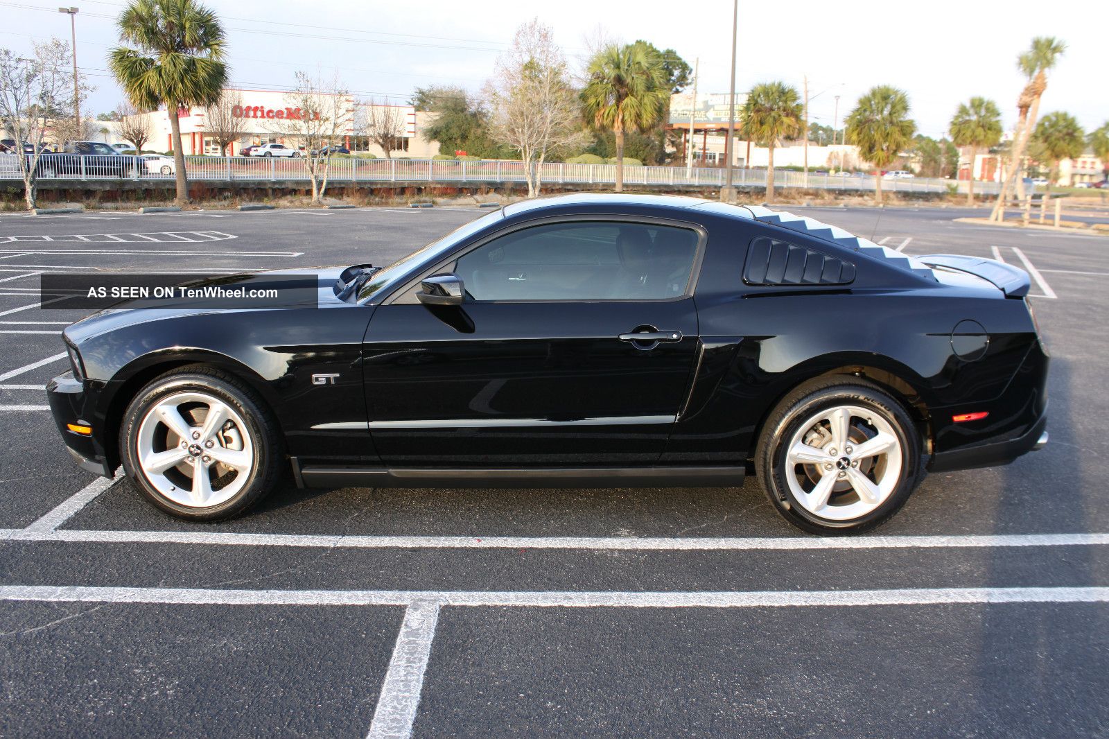 2010 Ford mustang coupe premium