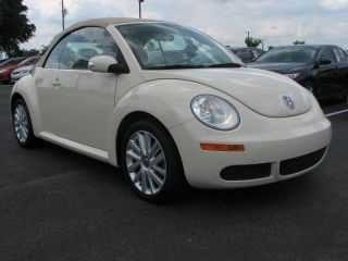 2008 Volkswagen Beetle Se Convertible 2 - Door 2.  5l photo