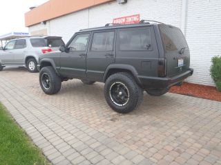 1997 Jeep Cheerokee 4 Inch Lift A / C Flat Black Full Cage 4x4 Nitro Tires Perfect photo
