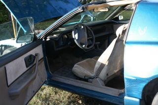 1992 Pontiac Firebird Base Coupe 2 - Door 3.  1l photo