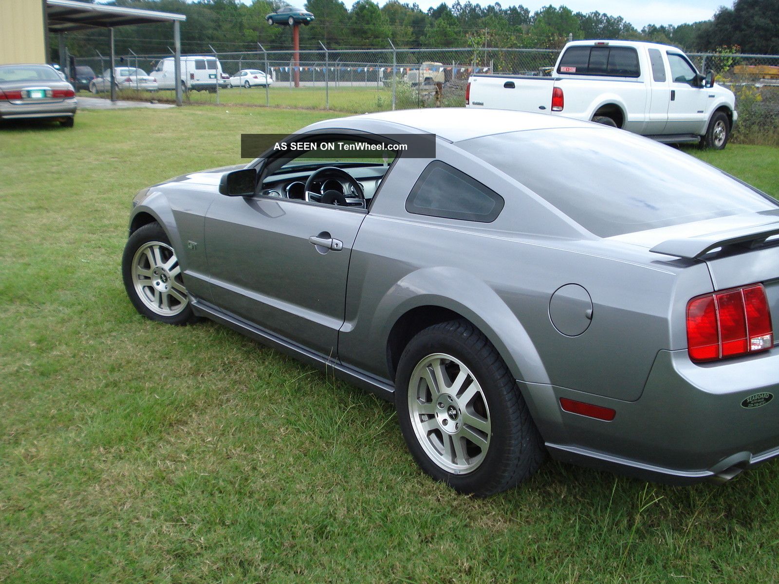 2006 Ford mustang gt coupe specs