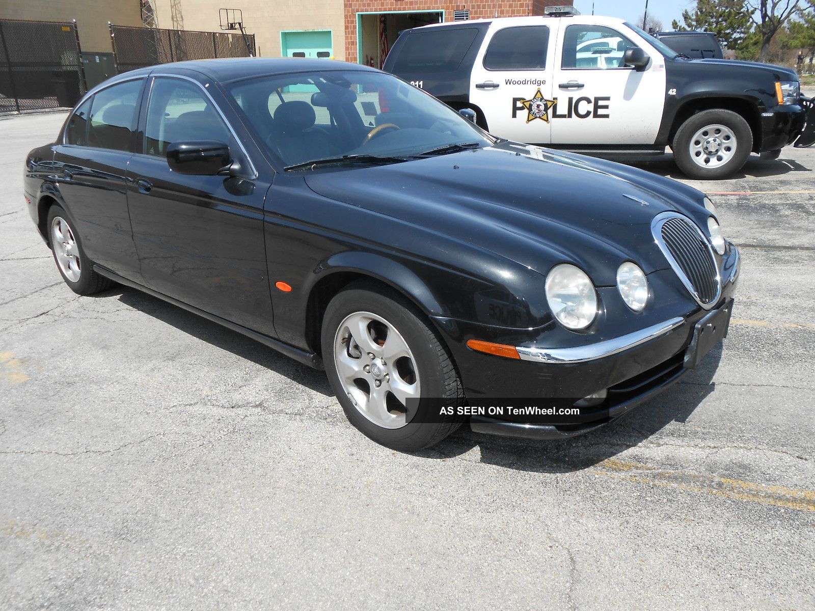 2000 Jaguar S - Type Police