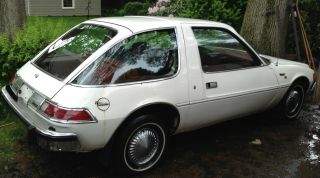 1975 Amc Pacer Attention Collectors White Exterior / Red Interior photo