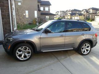2008 Bmw X5 4.  8i Sport Suv Private 2 Sets Of Wheels Autocheck Report photo