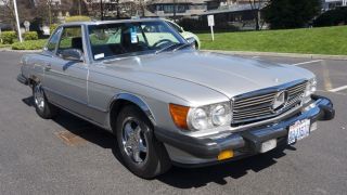 Low - Milage 1986 Mercedes - Benz 560sl Convertible photo