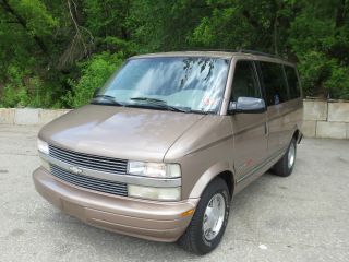 1999 Chevy Astro Awd,  8 Passenger Mini Van,  Reliable,  Many Options,  Inspected photo