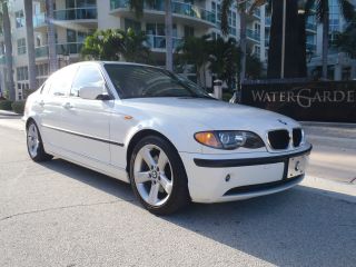 2004 White Bmw 325i / / Sport Package photo