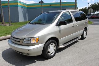 2000 Toyota Sienna Le Us Bankruptcy No Accidents photo