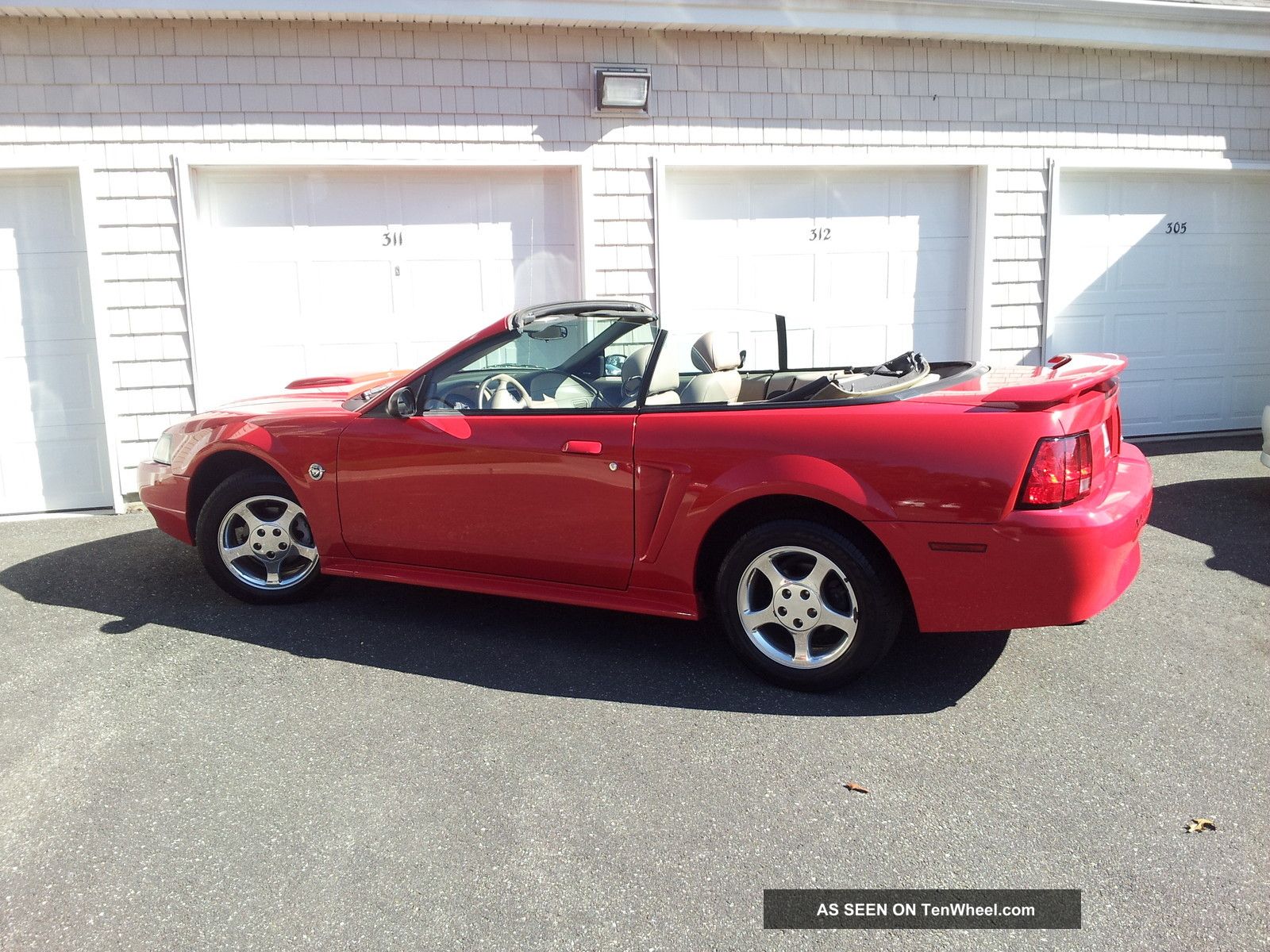 2004 Ford mustang convertible 40th anniversary edition specs #3