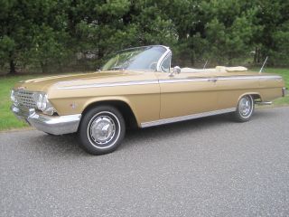 1962 Impala Sport Convertible 409 Ci Anniversary Gold 4 Speed, photo