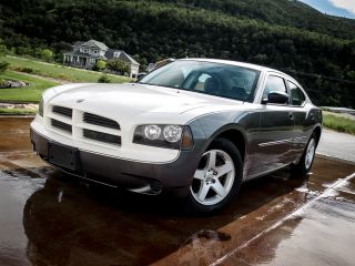 2009 Dodge Charger 3.  5l High Output V6 - Custom Paint - Spotless - photo