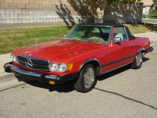 1975 Red 450 Sl Covertible Roadster photo