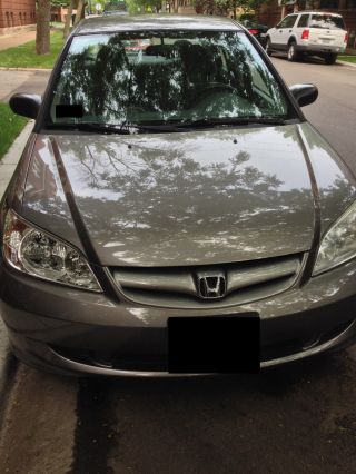 2005 Honda Civic In Magnesium Metallic photo
