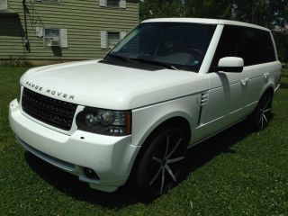2011 Land Rover Range Rover Hse Lux.  Edition photo