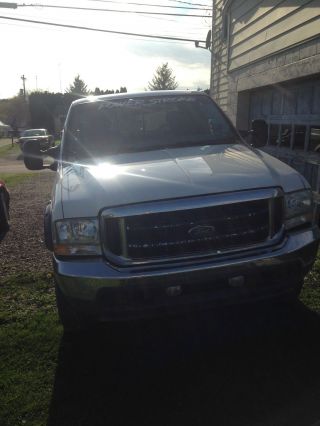 2002 Ford F - 250 Duty Lariat Extended Cab Pickup 4 - Door 7.  3l photo