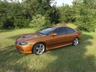 2006 Pontiac Gto.  6.  0. .  Flowmasters Rare Color. . . .  Great Condtion photo