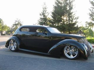 1937 Ford Oze photo