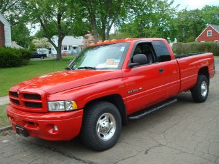 2001 Dodge Ram 2500 Extended Cab 4dr photo