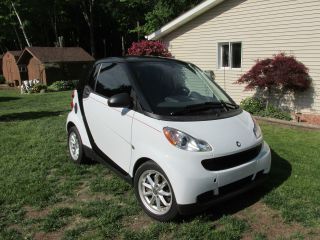 2008 White Smart Fortwo Pure Passion Coupe 2 Door W / Panoramic Fun Car photo
