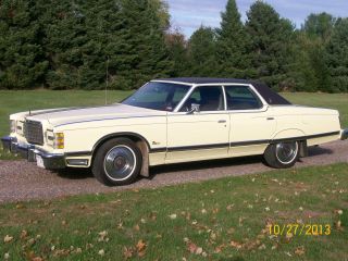 1976 Ford Ltd Landau photo