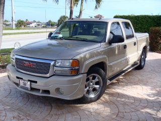 2005 Gmc Sierra 1500 With Southern Comfort Ultimate Conversion Package photo