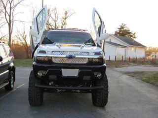 2002 Chevrolet Avalanche Custom One Of A Kind photo