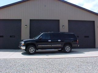 2003 Chevrolet Suburban 8.  1 Liter,  Custom Wheels,  5 Tvs photo