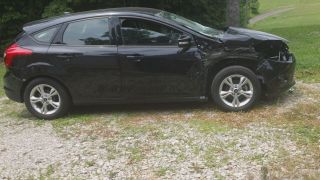 Black 2013 Ford Focus Hatchback Wrecked Rebuildable photo