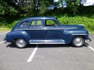 1948 Plymouth Deluxe 4d photo