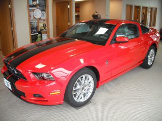2014 Ford Mustang V6 Coupe Premium 2 - Door 3.  7l photo
