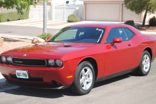 2010 Dodge Challenger Se photo