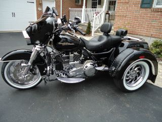 2010 Harley Custom Street Glide Trike,  Loaded Best Of The Best,  Handicap Equipped. photo